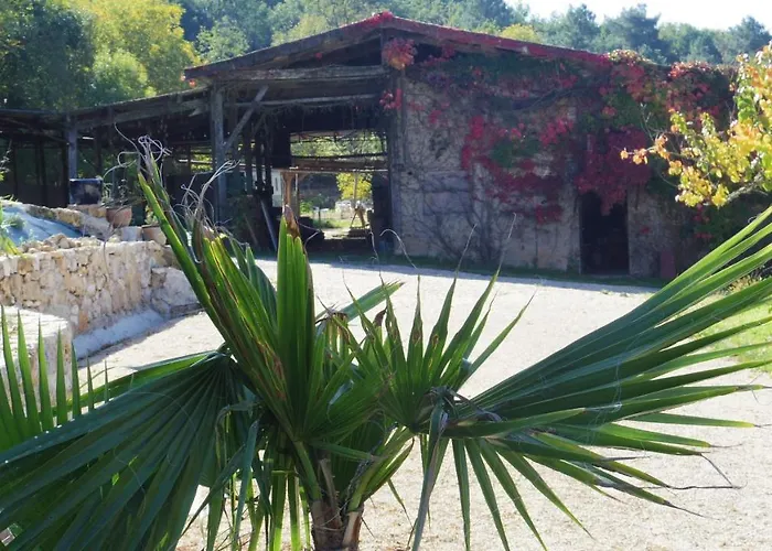 Lascaux Aux Meulieres A فندق مبيت وإفطار *